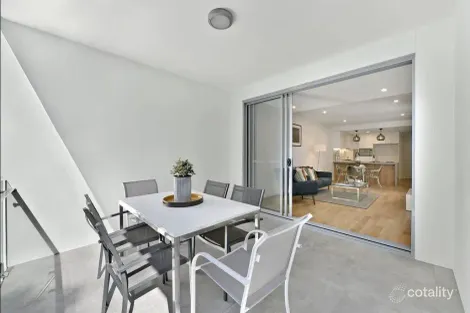 Property photo of 7/25 Wooloowin Avenue Wooloowin QLD 4030