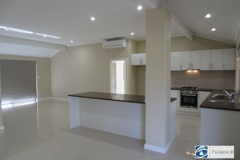 15 Golf Links Dr, Carramar, WA 6031