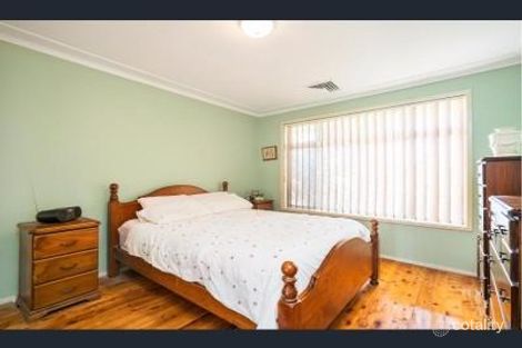 Property photo of 26 Loddon Crescent Campbelltown NSW 2560