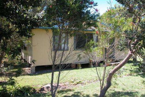 2 Vine St, Hat Head, NSW 2440