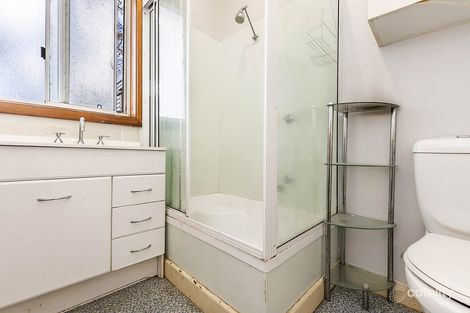 Property photo of 3 Kokoda Avenue Hamilton VIC 3300