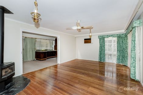 Property photo of 4 Orana Place Melton West VIC 3337