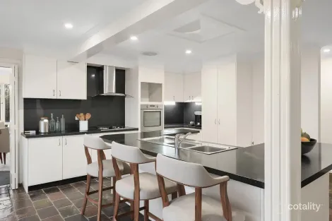 Property photo of 13 Prell Place Hackett ACT 2602