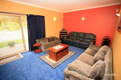 Property photo of 8 Mannall Close Rutherford NSW 2320