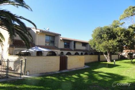 Property photo of 2/1 Mooloola Way West Lakes Shore SA 5020