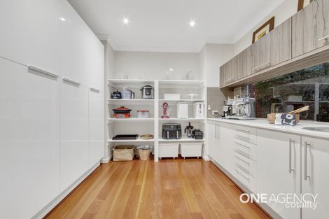 Property photo of 16 Umbrella Way Point Cook VIC 3030