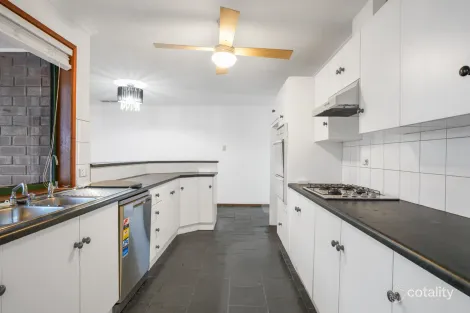 Property photo of 6 Carman Close Hillbank SA 5112
