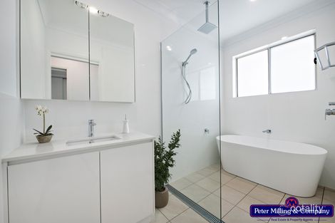 Property photo of 19 Current Court Dubbo NSW 2830