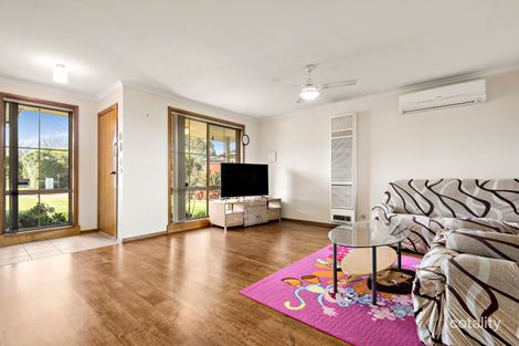 Property photo of 9 Lauren Square Pakenham VIC 3810