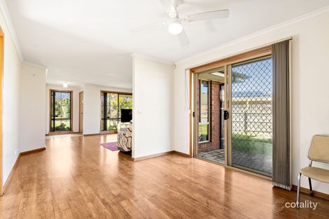 Property photo of 9 Lauren Square Pakenham VIC 3810