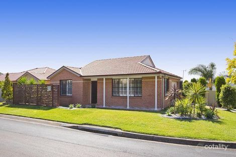 2/2 Hillview Cres, Macquarie Hills, NSW 2285