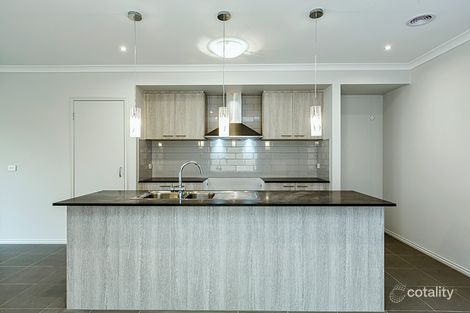 Property photo of 26 Payson Drive Point Cook VIC 3030