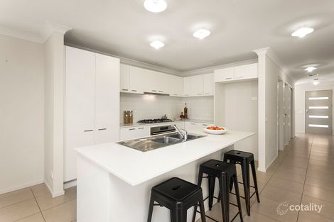 Property photo of 2/19 Lind Street Strathmore VIC 3041