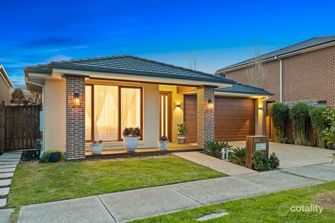 Property photo of 24 Leafy Circuit Cranbourne East VIC 3977