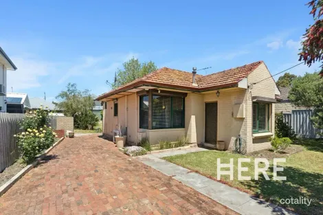 18 Orpington St, Cloverdale, WA 6105