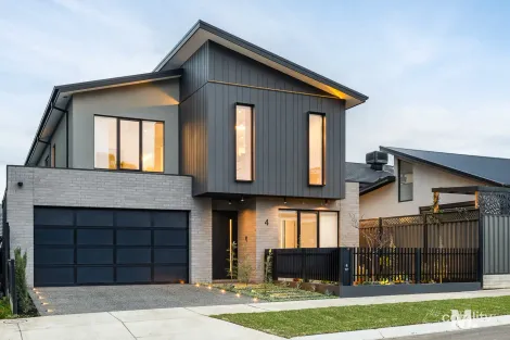 Property photo of 4 Mervyn Drive Greenvale VIC 3059