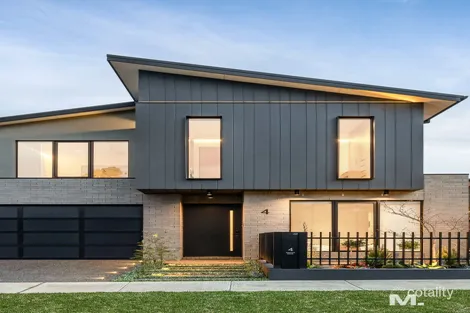 Property photo of 4 Mervyn Drive Greenvale VIC 3059