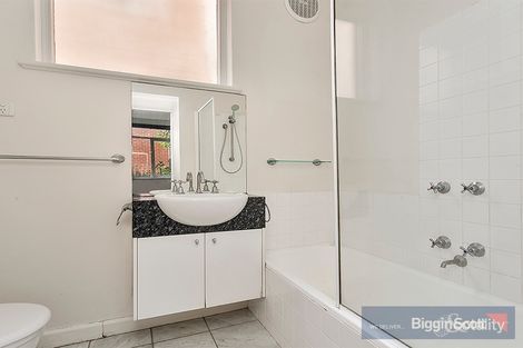 Property photo of 2/75 Rowena Parade Richmond VIC 3121