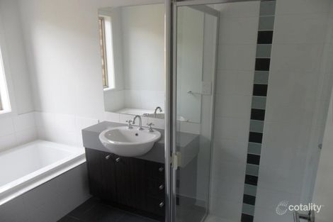 Property photo of 71 Hamish Drive Tarneit VIC 3029