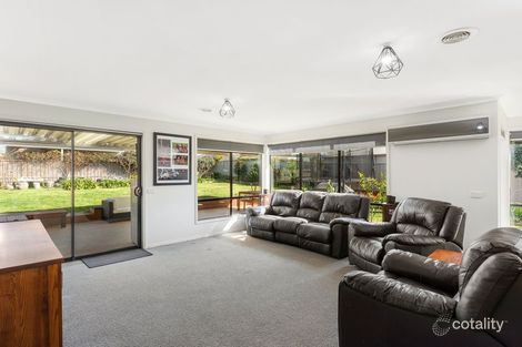 Property photo of 33 Ambrosia Rise Epsom VIC 3551