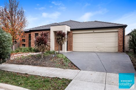 Property photo of 10 Redbox Crescent Burnside Heights VIC 3023