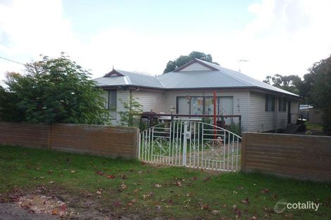 28 Swan Pde, St Leonards, VIC 3223