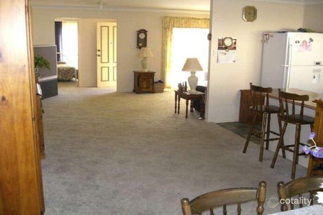 Property photo of 6 Cornus Circuit Cameron Park NSW 2285