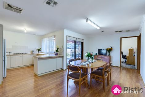 Property photo of 3 Brentfield Court Mill Park VIC 3082