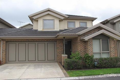 Property photo of 12 Kingswood Rise Box Hill South VIC 3128