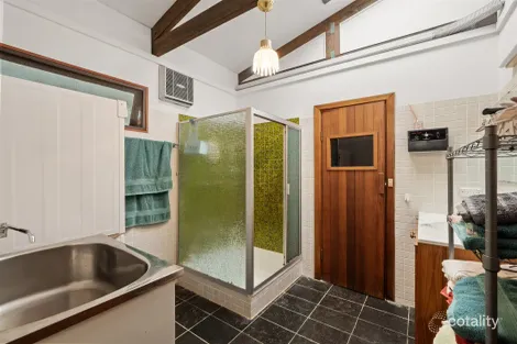 Property photo of 11 Hale Avenue Molloy Island WA 6290