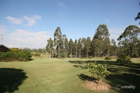 Property photo of 2 Lester Close Wattle Ponds NSW 2330