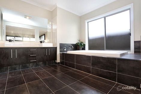 Property photo of 85 Mountainview Boulevard Cranbourne North VIC 3977