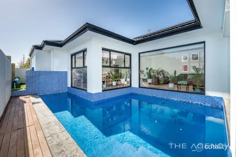 Property photo of 9 Sextant Way Jindalee WA 6036