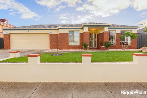 6 Broadwater St, Manor Lakes, VIC 3024