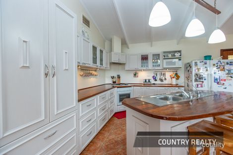 45 Osnaburg Rd, York, WA 6302