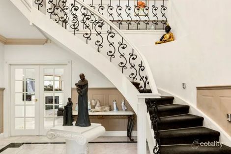 Property photo of 9 Macmillan Avenue Greenvale VIC 3059