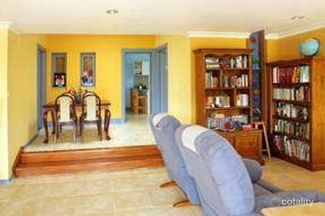 Property photo of 25 Prince Edward Avenue McKinnon VIC 3204