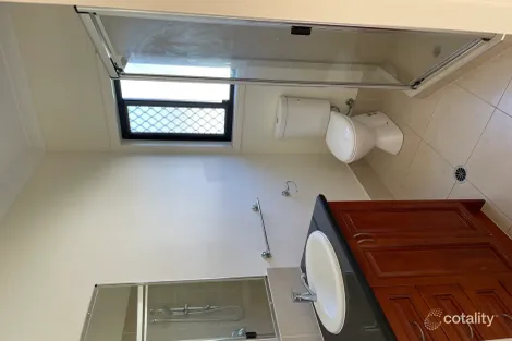 Property photo of 11 Dilges Court Hillcrest QLD 4118