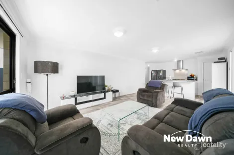 100 Catalpa Ave, Ellenbrook, WA 6069