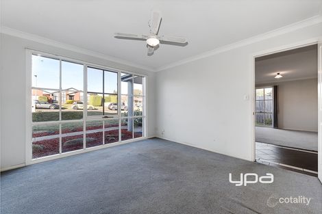Property photo of 19 Robb Drive Romsey VIC 3434