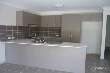 Property photo of 31 Wolfik Drive Goodna QLD 4300