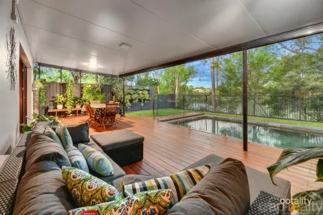 Property photo of 19 Alexandrina Circuit Forest Lake QLD 4078