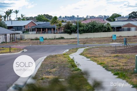 18 Burbank Cres, Hunterview, NSW 2330