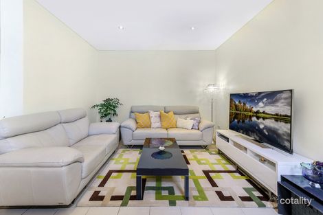 Property photo of 23/10-12 Oaks Avenue Dee Why NSW 2099