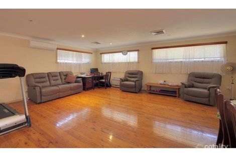 Property photo of 27 Boyne Avenue Pendle Hill NSW 2145