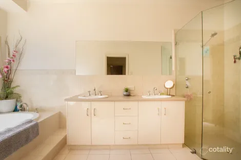 Property photo of 5256 Copper Coast Highway New Town SA 5554
