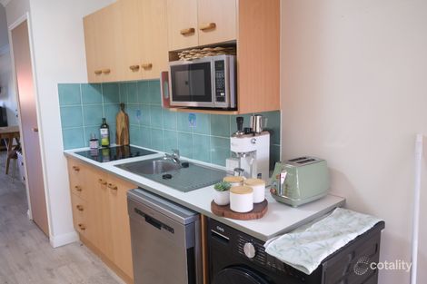 10/1 PEBBLE BEACH DR, CORAL COVE, QLD 4670