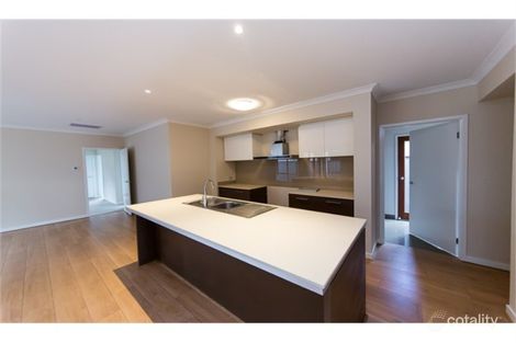 Property photo of 13 Sotiria Way Clyde North VIC 3978