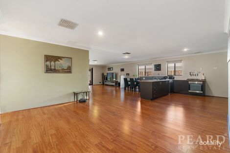 Property photo of 32 Bancombe Crescent Ellenbrook WA 6069