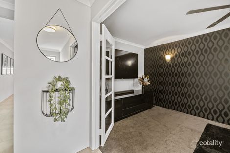 Property photo of 7 Traminer Way Pearsall WA 6065